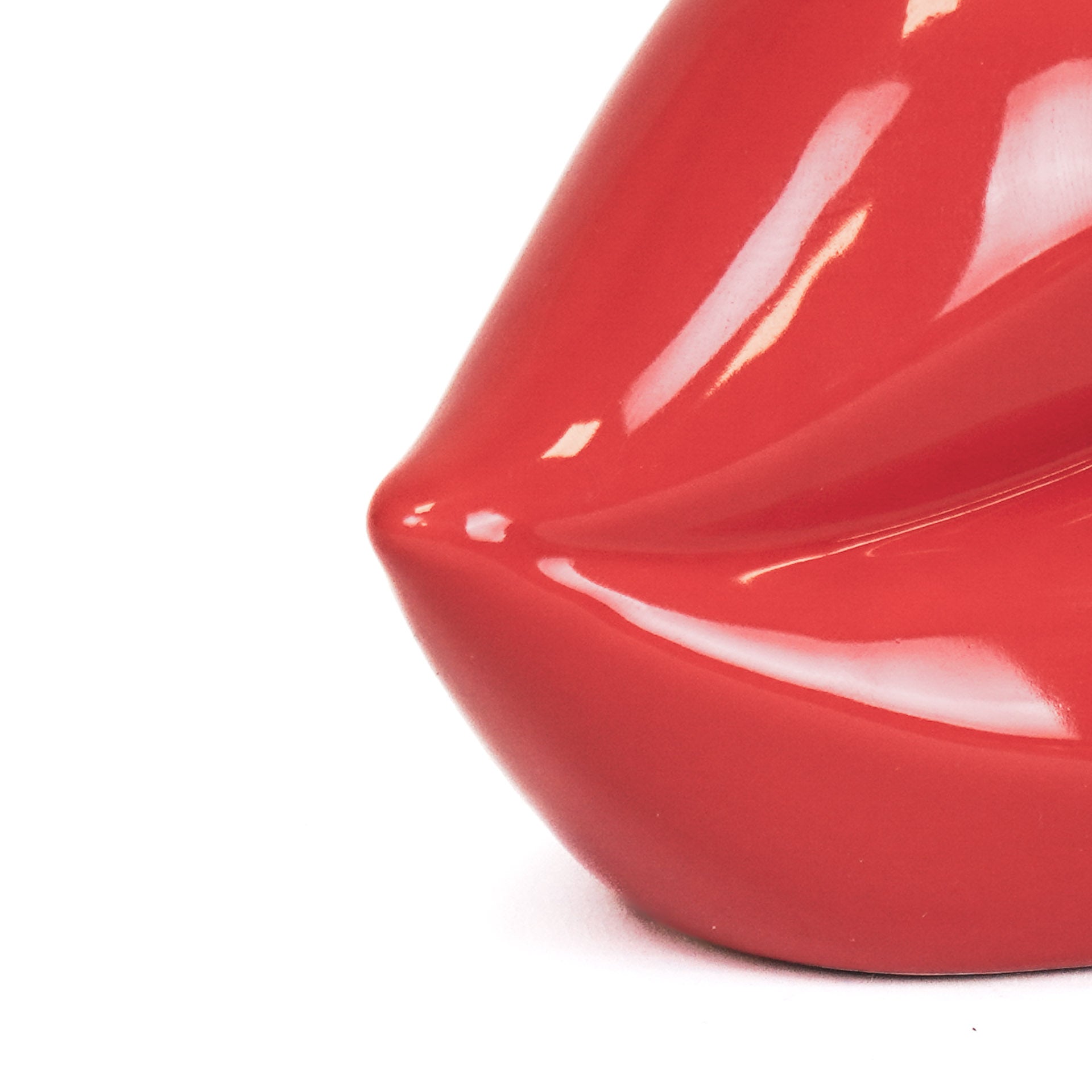 Vase Red Lips