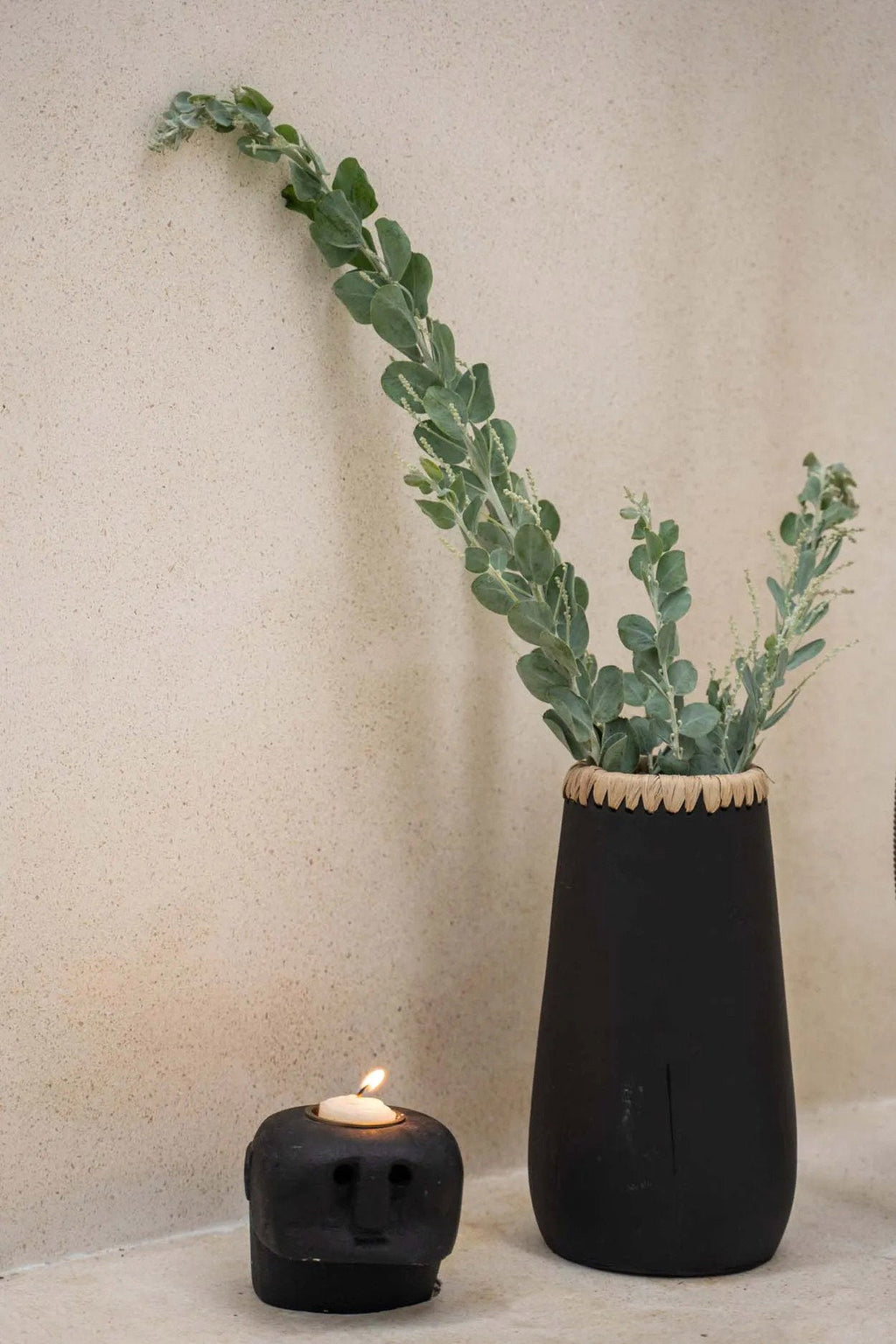 Le vase furtif - Noir naturel - M
