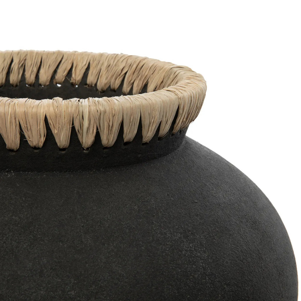 Le vase Styly - Noir naturel - S