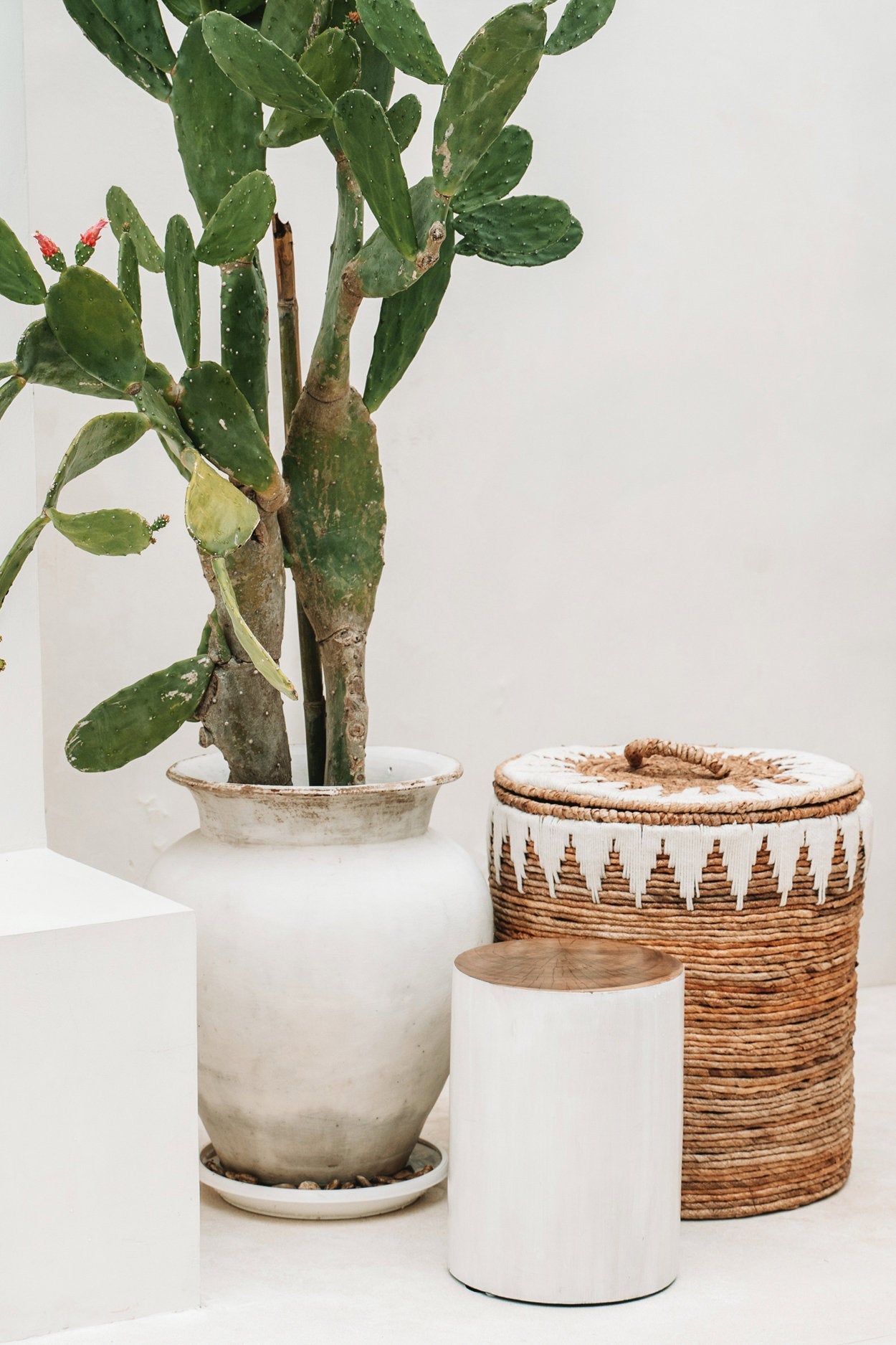 Le tabouret Tribe - blanc naturel