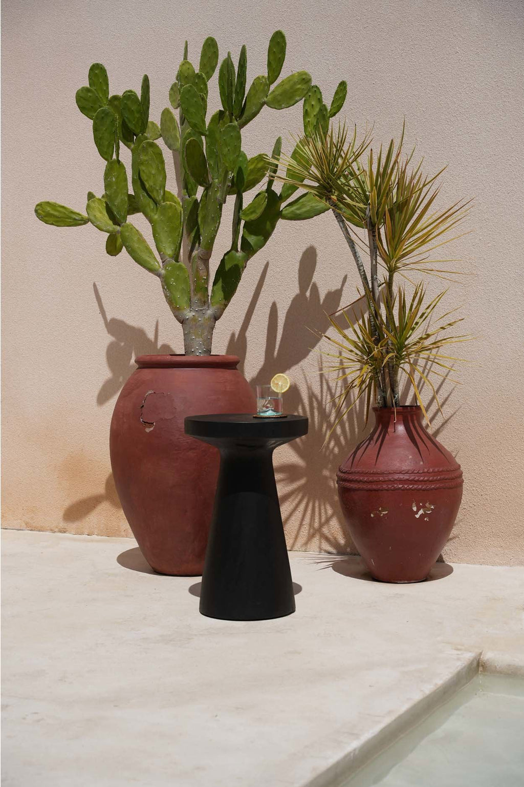 La table d'appoint Fiji - noire