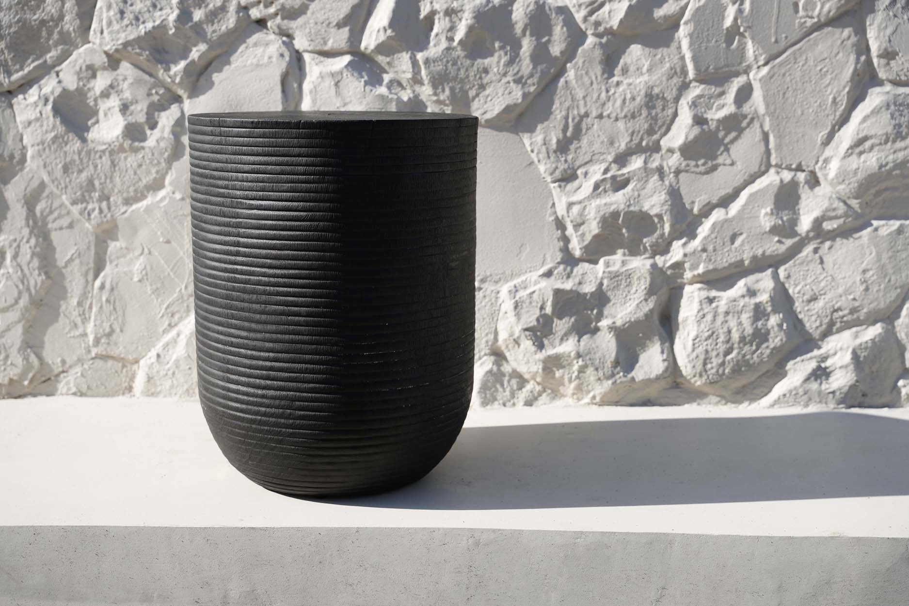 Le tabouret Buntuk - noir
