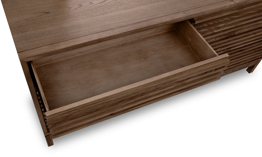Commode Tanner à six tiroirs en bois de frêne couleur Roux