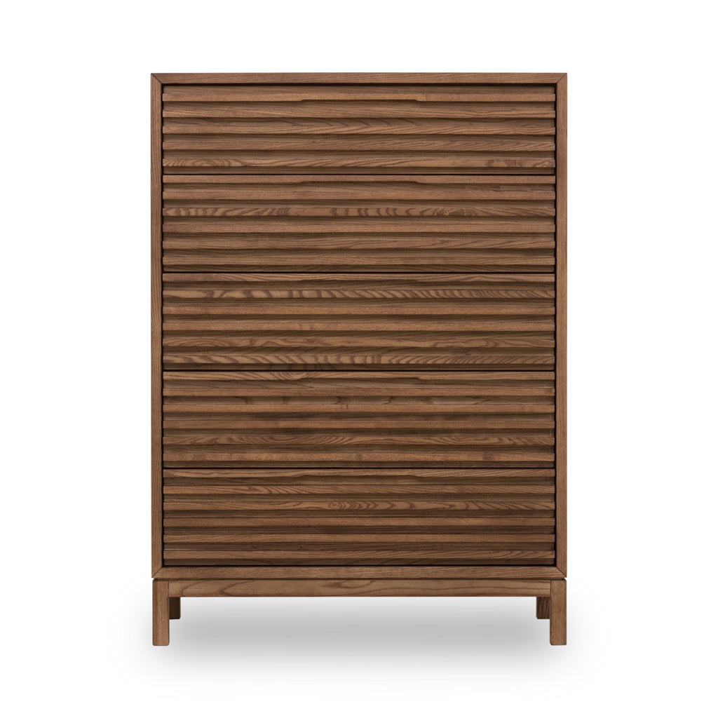 Commode Tanner à cinq tiroirs en frêne, finition Roux
